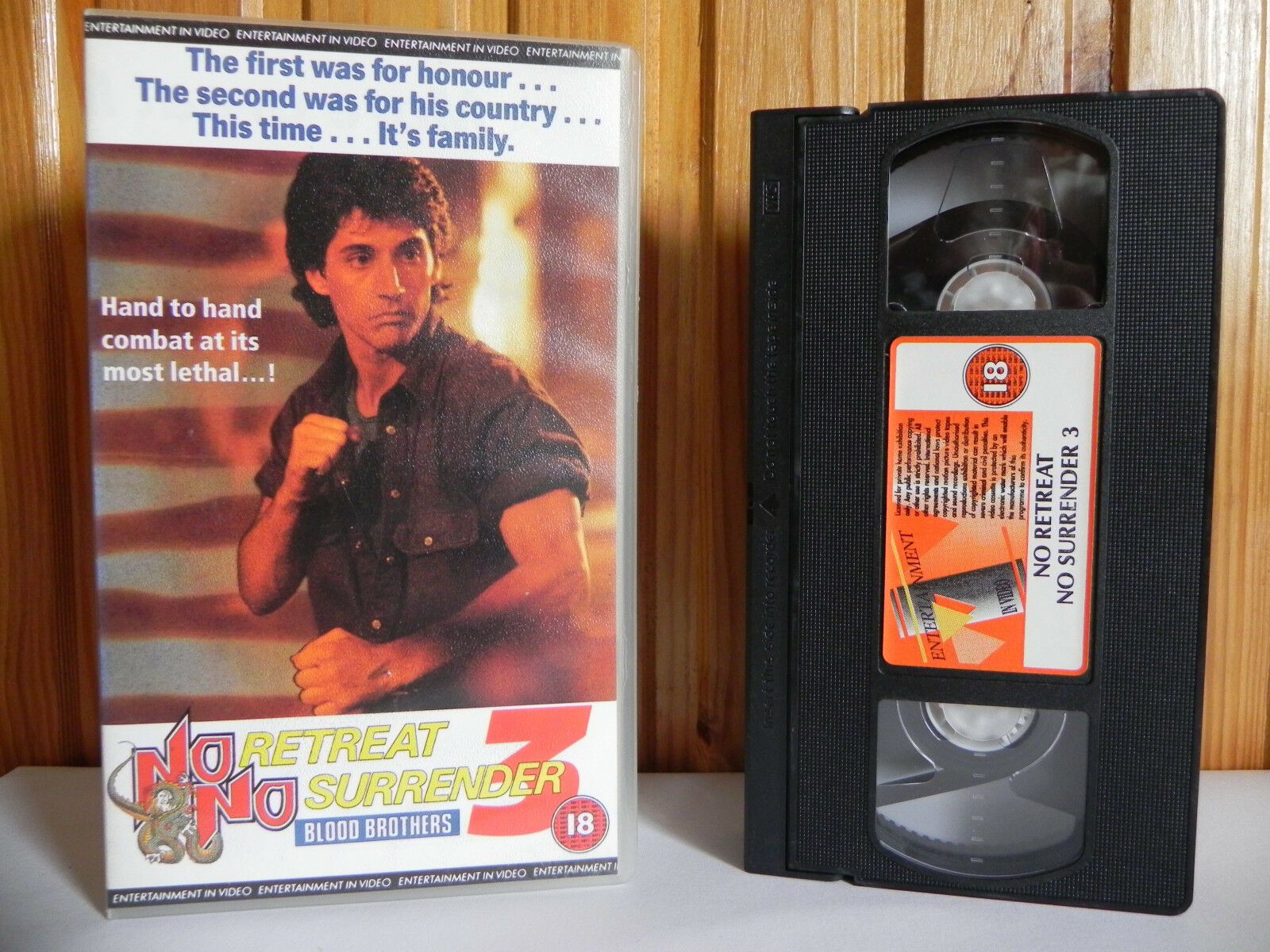 No Retreat, No Surrender 3: Blood Brothers - Entertainment In Video - Pal  VHS