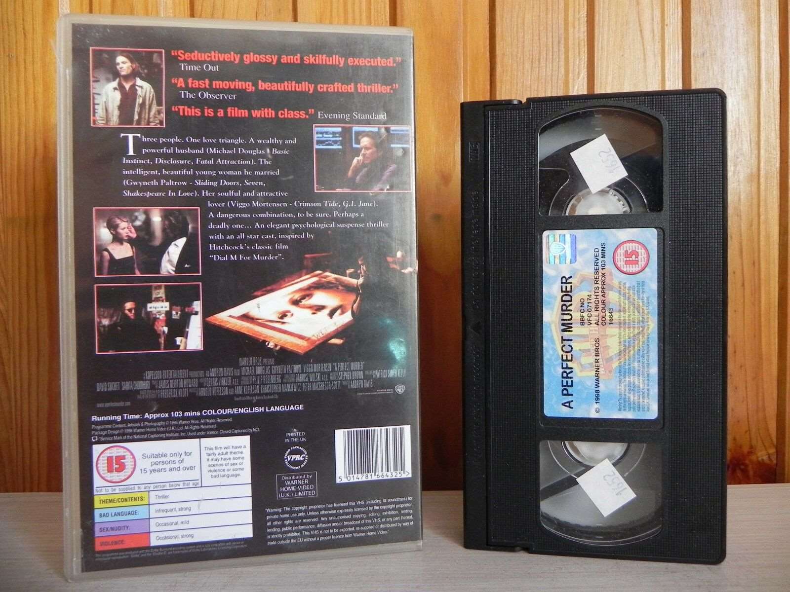 A Perfect Murder (1998); Large Box [Remake] - Crime Thriller - M.Douglas - VHS-