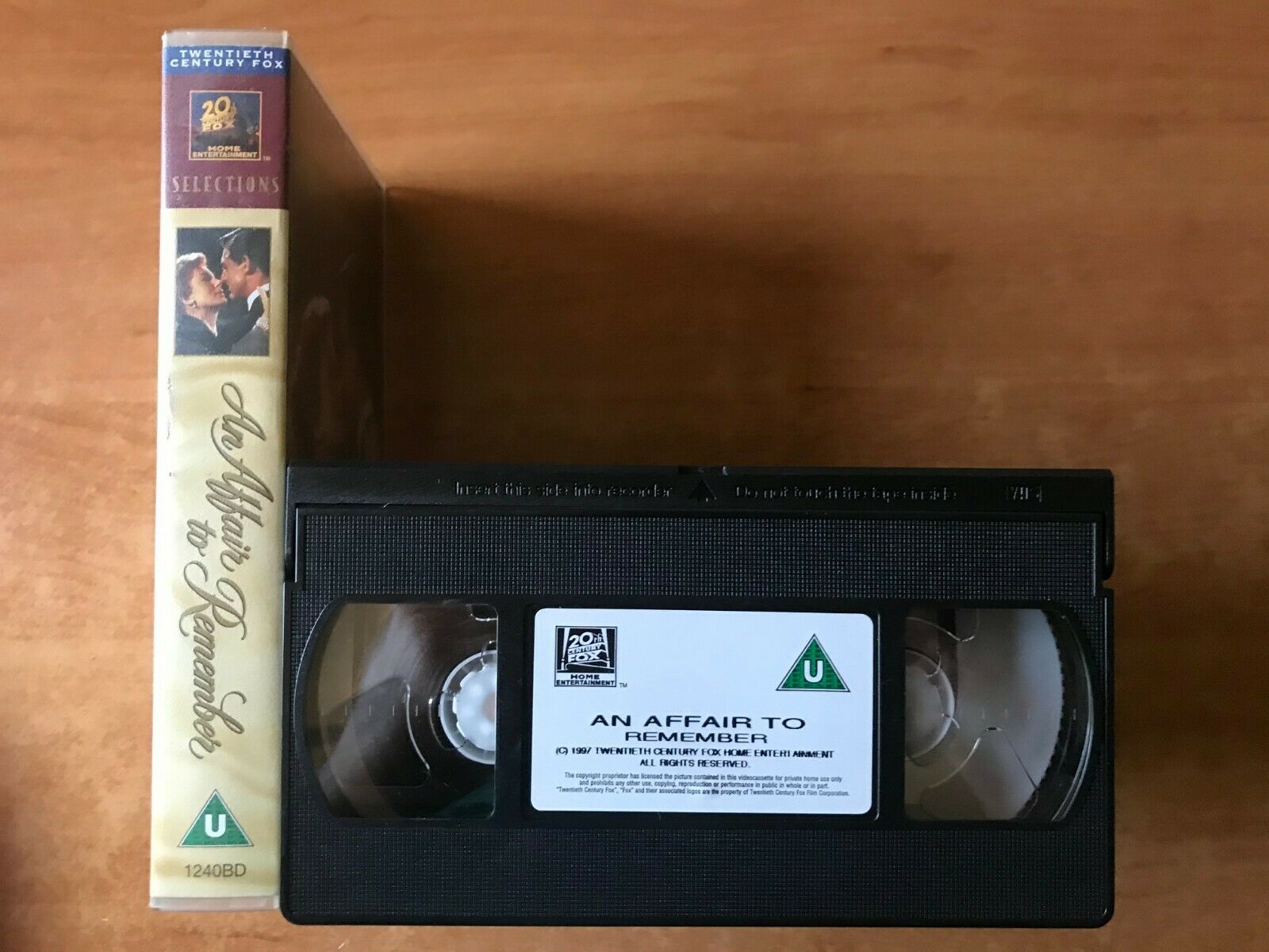 An Affair To Remember (1957) Romantic Drama - Cary Grant / Deborah Kerr - VHS-