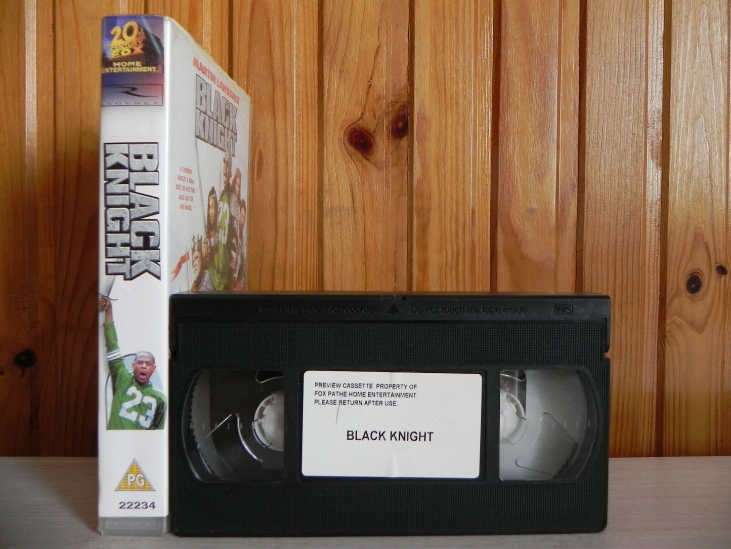 Black Knight; [Free Postcard] Comedy ( Large Box) Martin Lawrence - Pal VHS-