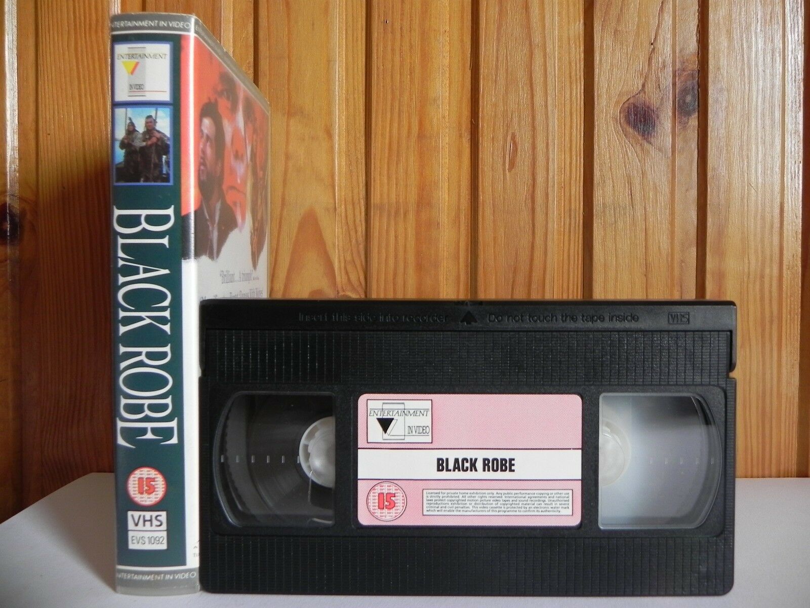 Black Robe - Entertainment In Video - Action - Adventure - Aden Young - VHS-