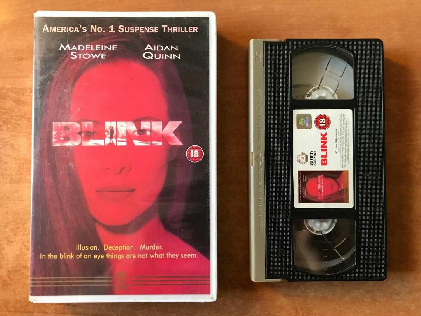 Blink - Guild Home - Thriller - Madeleine Stowe - Aidan Quinn - Large Box - VHS-