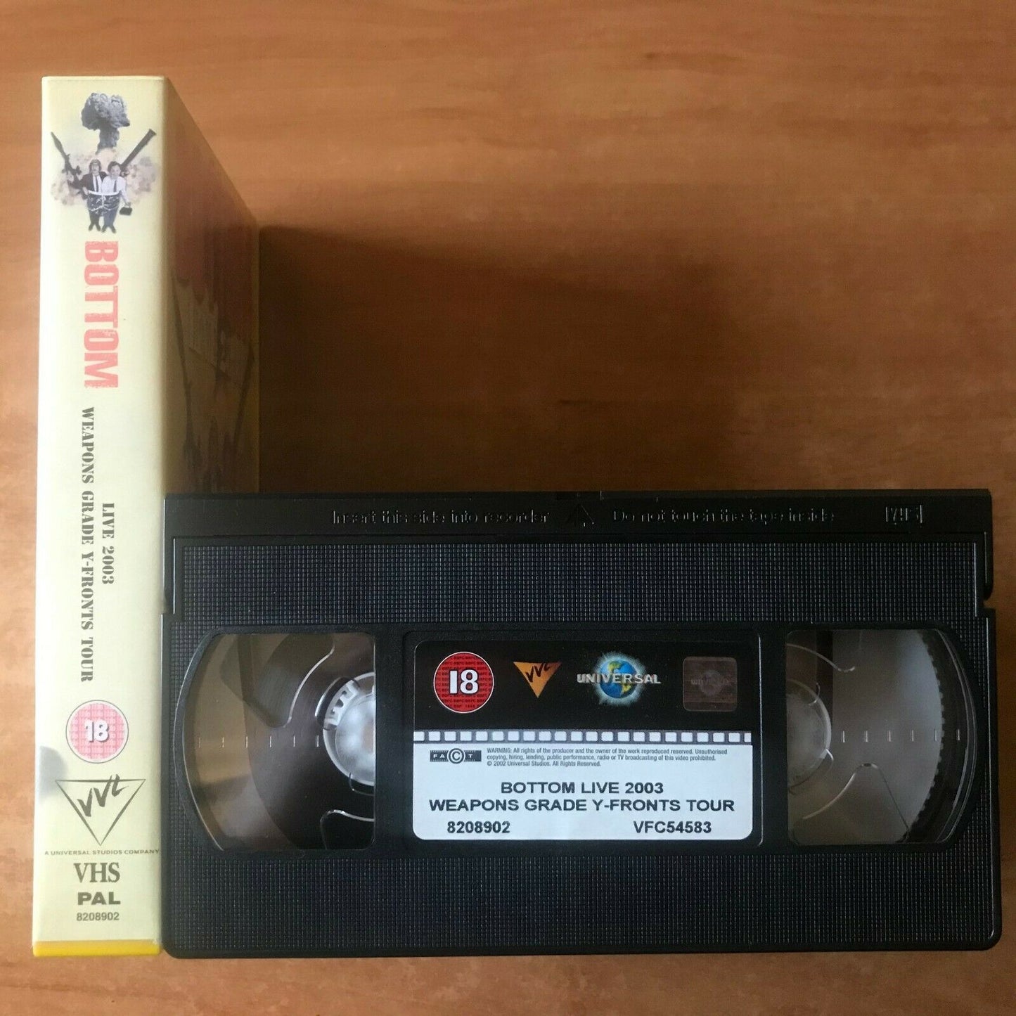 Bottom: Live 2003 [Pavilion / Southend Cliff] Live Comedy - Rik Mayall - Pal VHS-