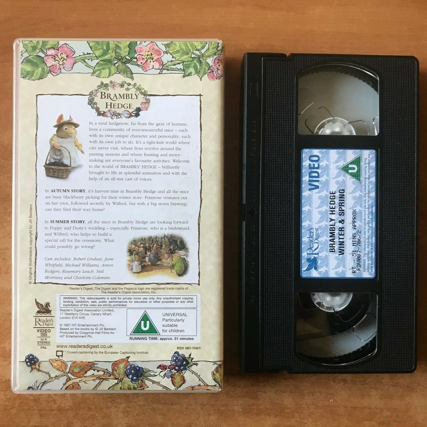 Brambly Hedge: Summer & Autumn; [Jill Barklem] Animated - Children's - Pal VHS-