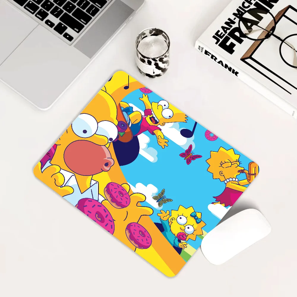 Cartoon Simpsons Mousepad - Custom Desk Mat for Gaming or Writing - Fun Present for Students or Office Workers-z7-Not LockEdge 20x25cm-