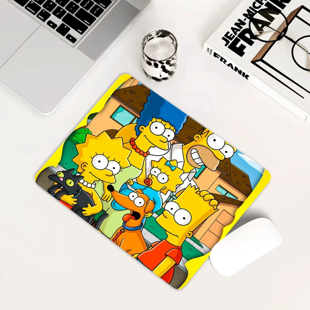 Cartoon Simpsons Mousepad - Custom Desk Mat for Gaming or Writing - Fun Present for Students or Office Workers-z5-Not LockEdge 25x29cm-