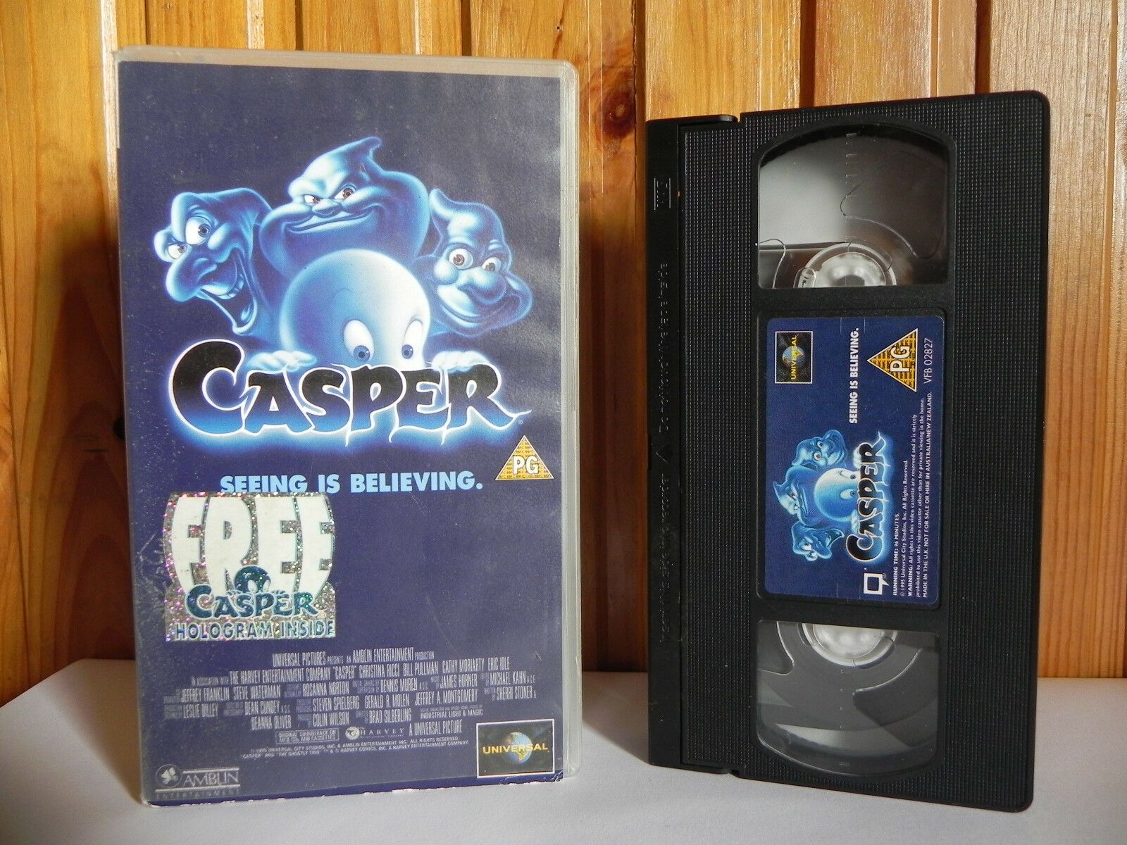 Casper - Small Box - Universal - Home Release - Family - Christina Ricci - VHS-