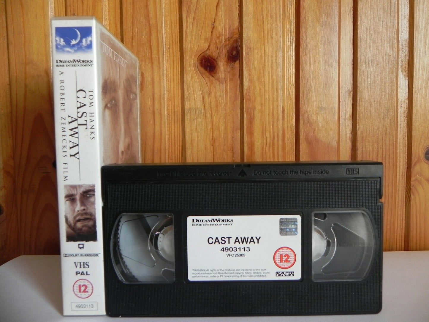 Cast Away - DreamWorks - Adventure - Tom Hanks - Film By Robert Zemeckis - VHS-