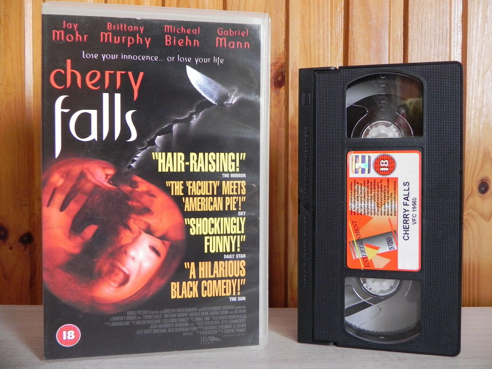 Cherry Falls - Entertainment - Thriller - Brittany Murphy - Large Box - Pal VHS-