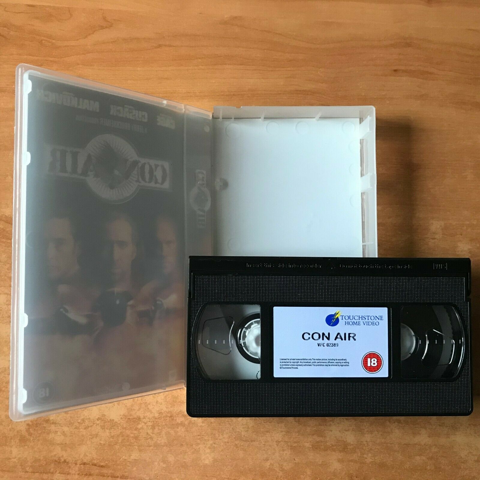 Con Air (1997): Explosive Airplane Action - Nicolas Cage / John Malkovich - VHS-