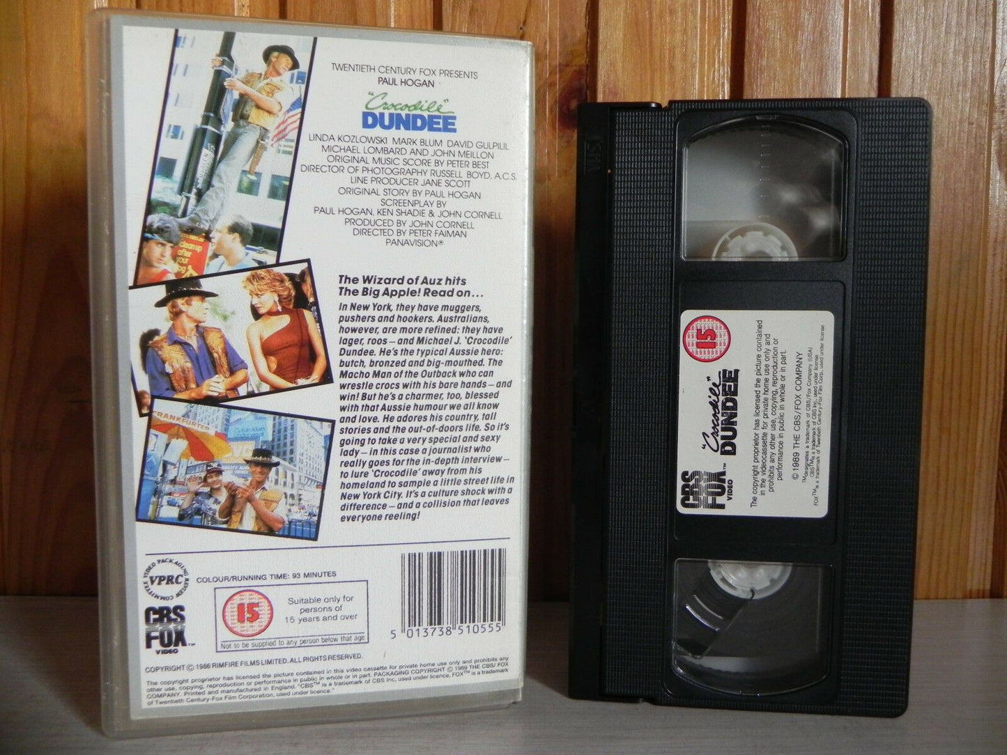 Crocodile Dundee - CBS/FOX - Adventure - Paul Hogan - Linda Kozlowski - VHS-