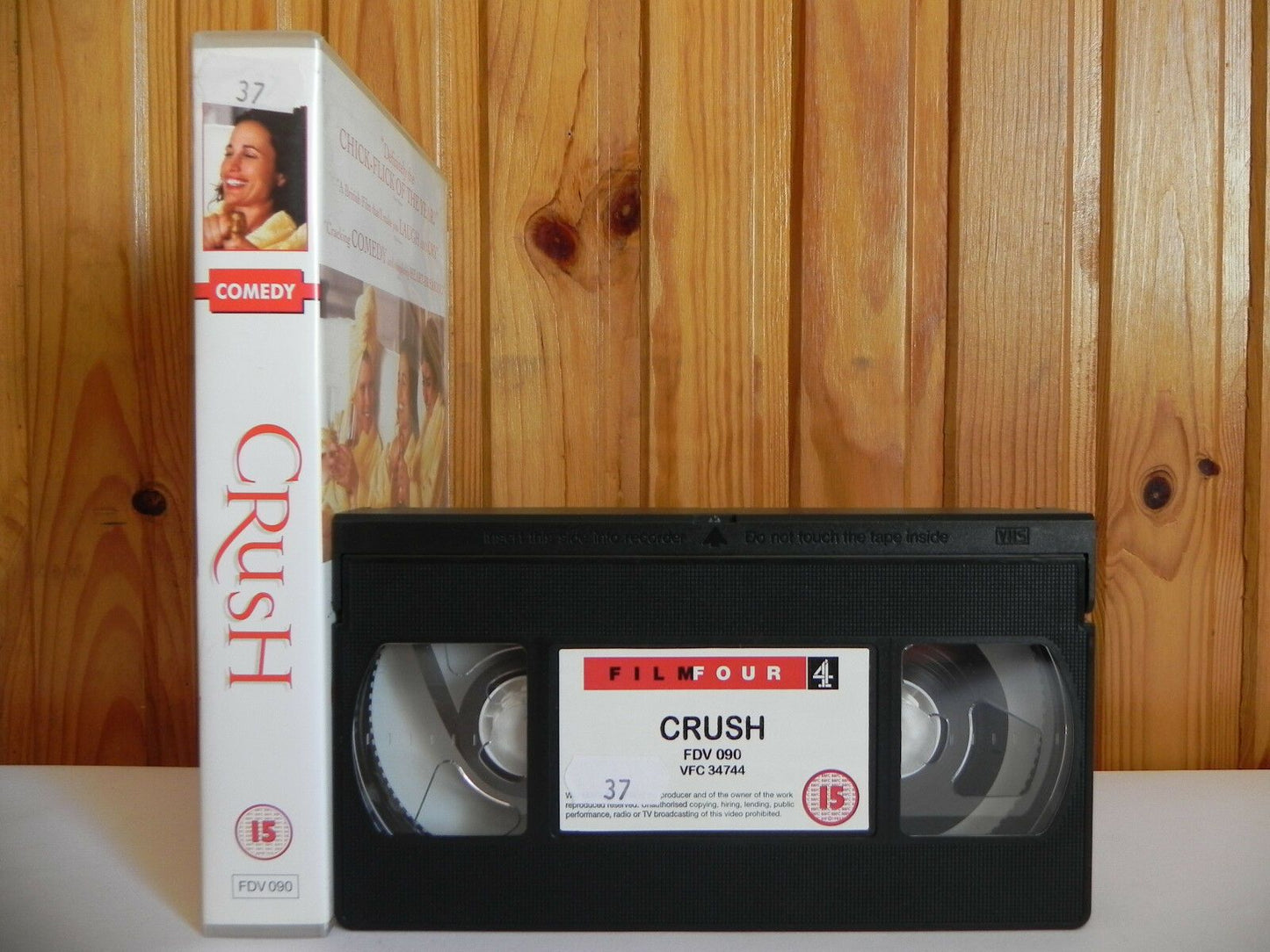 Crush - Film Four - Comedy - Andie Macdowell - Imelda Stauton - Large Box - VHS-