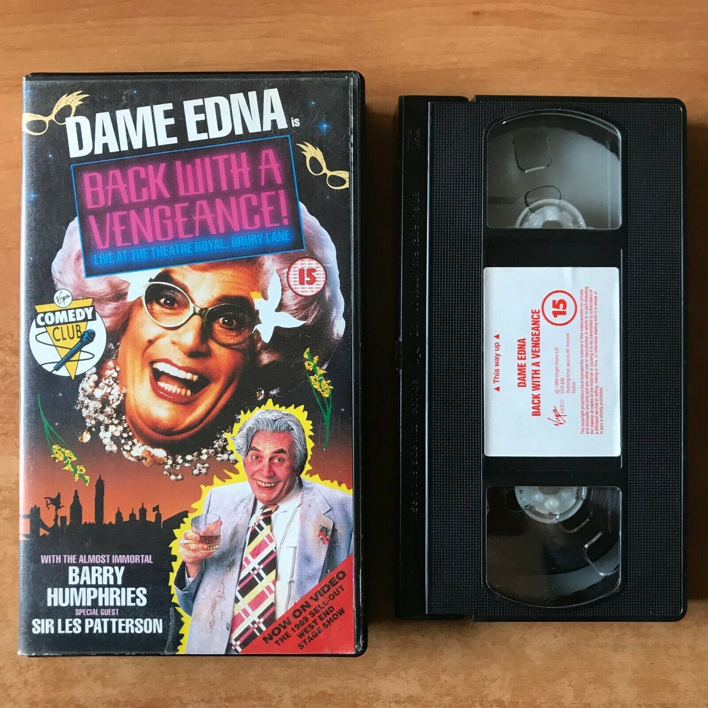 Dame Edna: Back With A Vengeance [The Theatre Royal] Stand Up Comedy - Pal VHS-