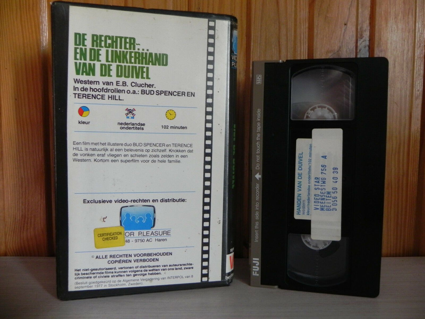 De Rechter... En De Linkerhand Van De Duivel - Rank Video - Pre-Cert - 265 - VHS-