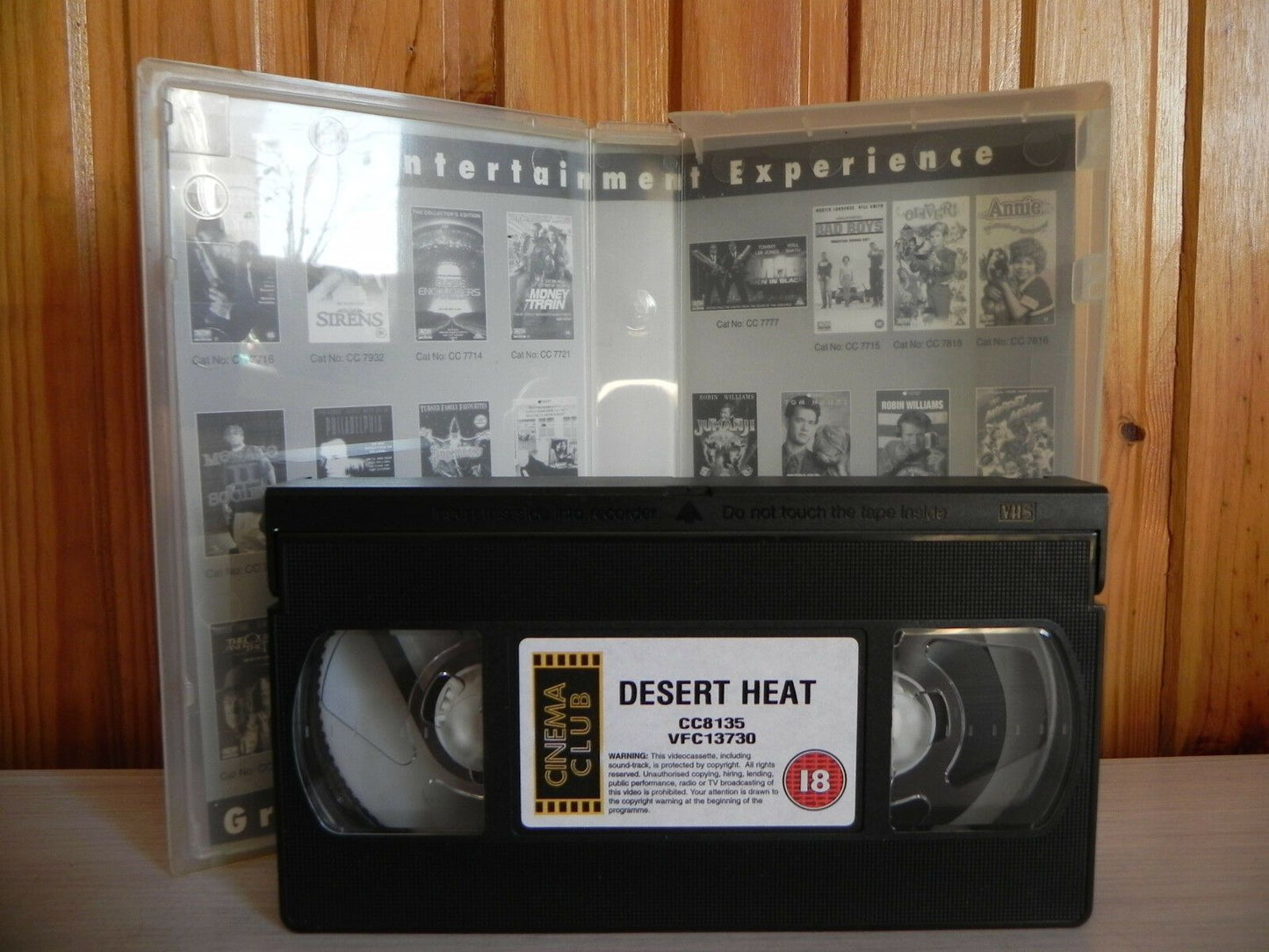 Desert Heat - Van Damme Kickboxing Action Thriller, Well Acted Revenge - VHS-