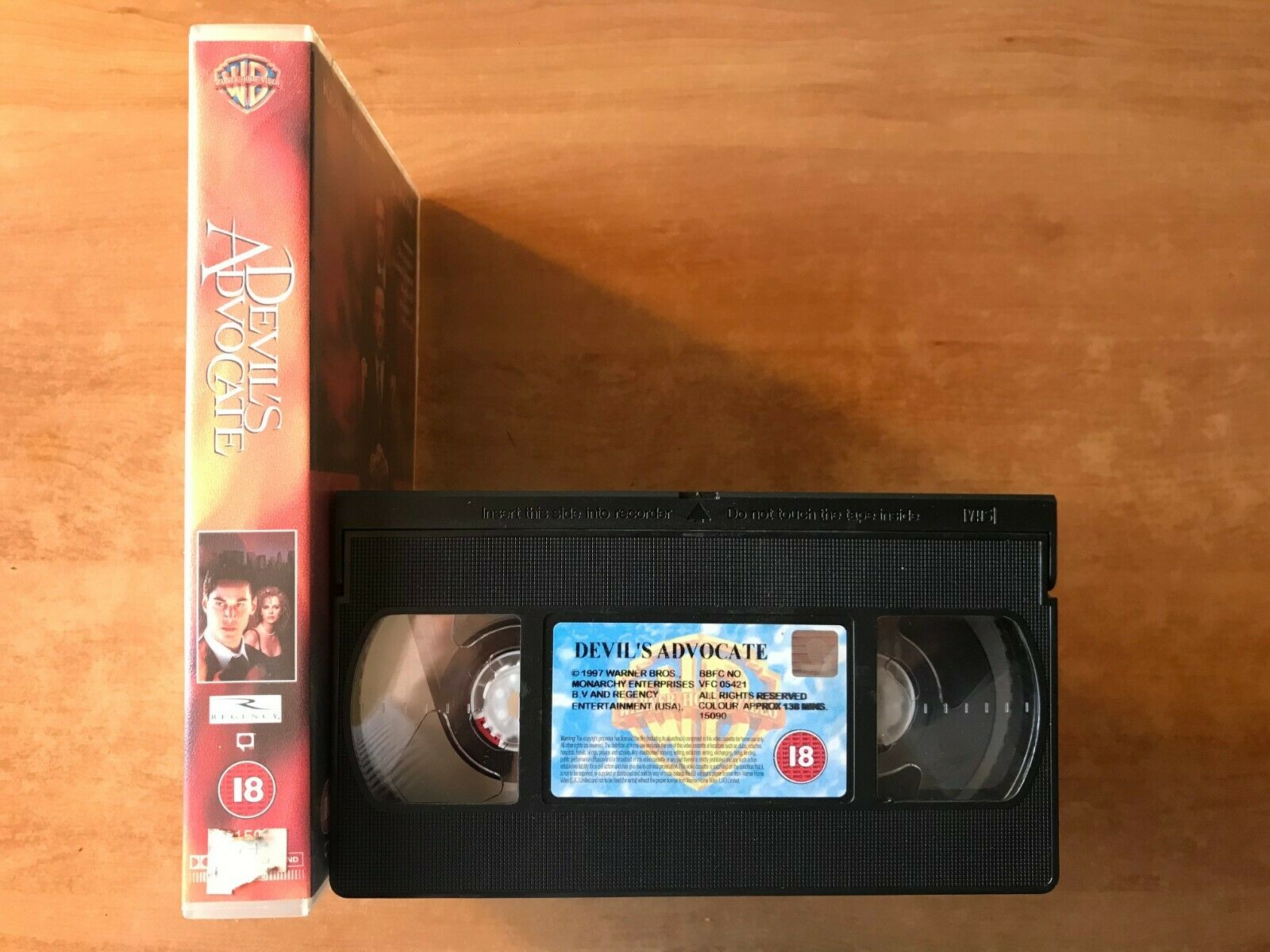 Devil's Advocate: Thriller [Large Box] Rental - Keanu Reeves / Al Pacino - VHS-