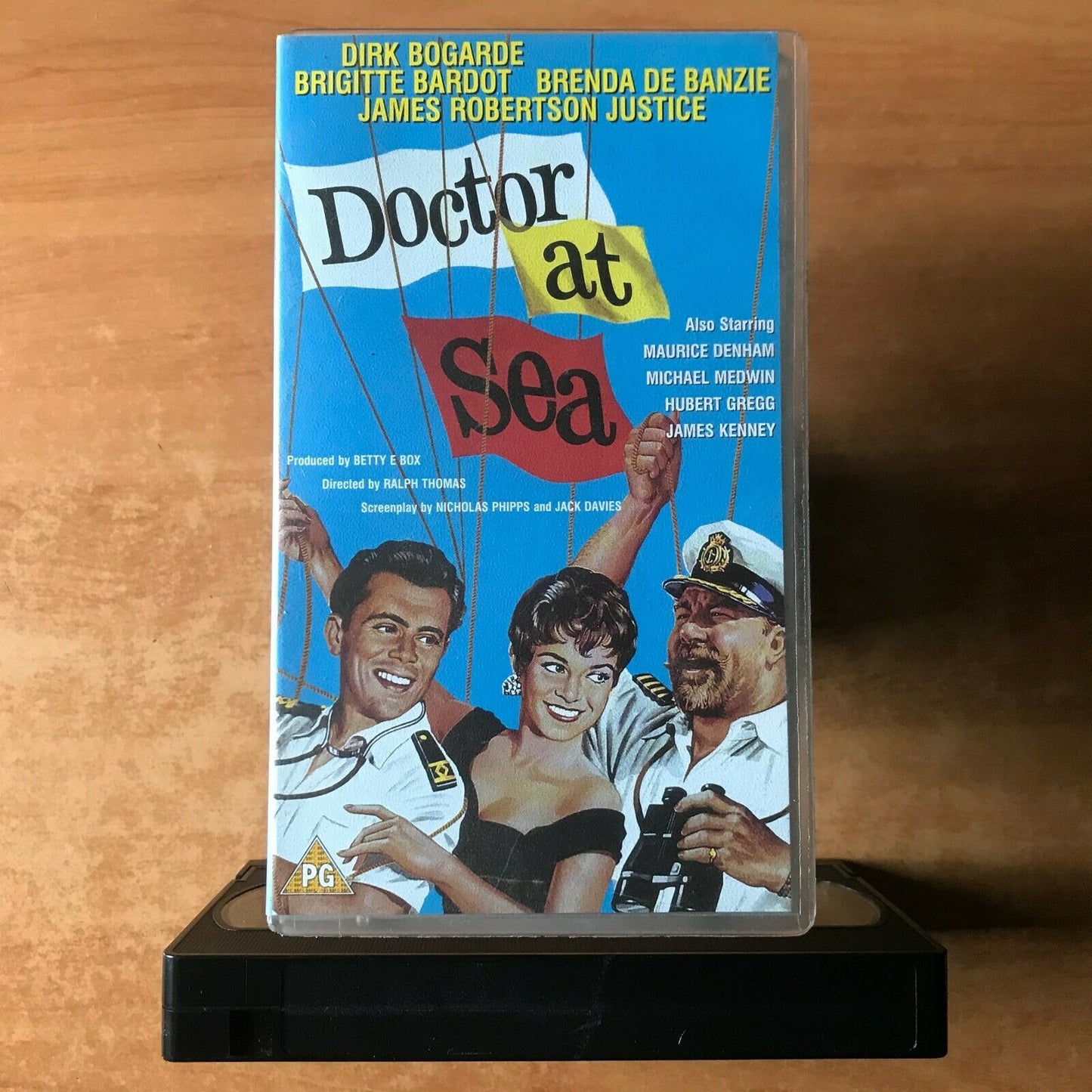 Doctor At Sea; [Richard Gordon] Comedy; Dirk Bogarde / Brigitte Bardot - Pal VHS-