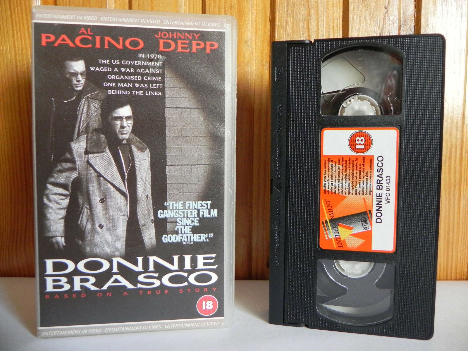 Donnie Brasco (1997): Biographical Drama - Al Pacino / Johny Deep - Pal VHS-