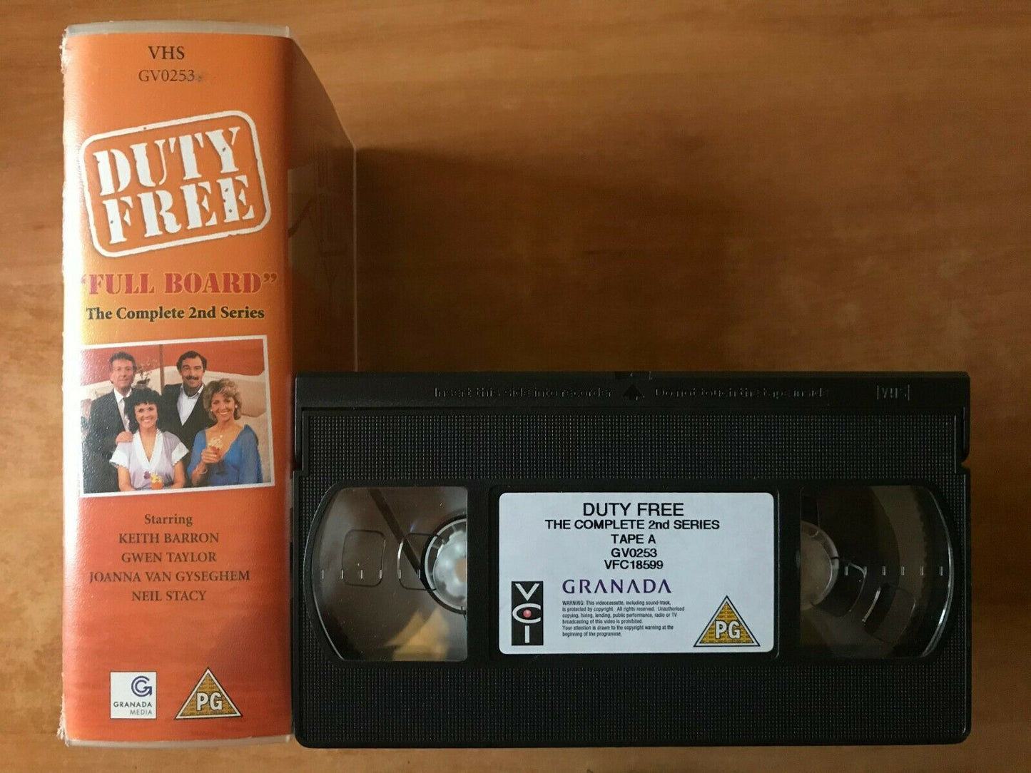 Duty Free [Complete 2nd Series]: Full Board - TV Series - Keith Barron - Pal VHS-