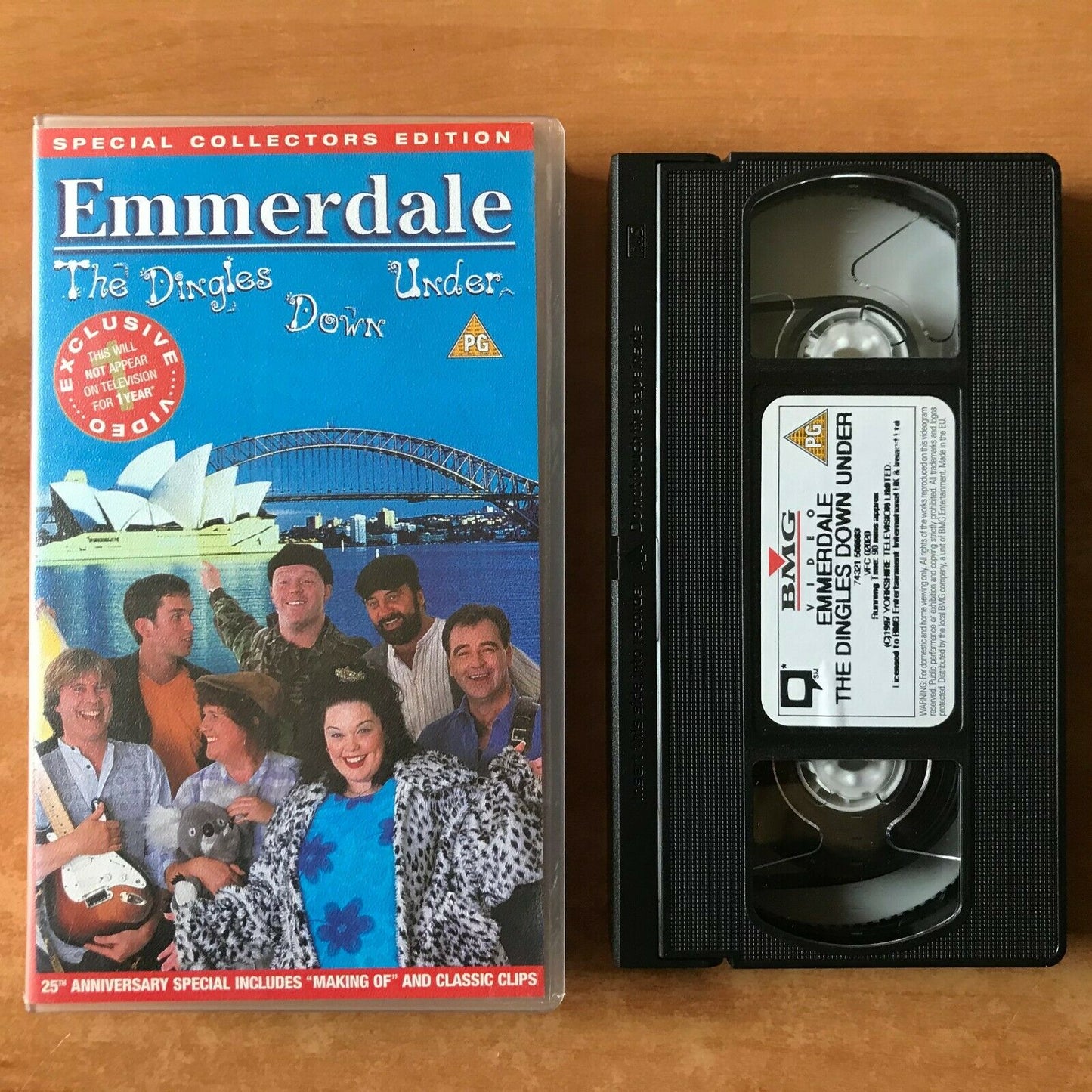 Emmerdale: The Dingles Down Under [Collectors Edition] Comedy Series - Pal VHS-