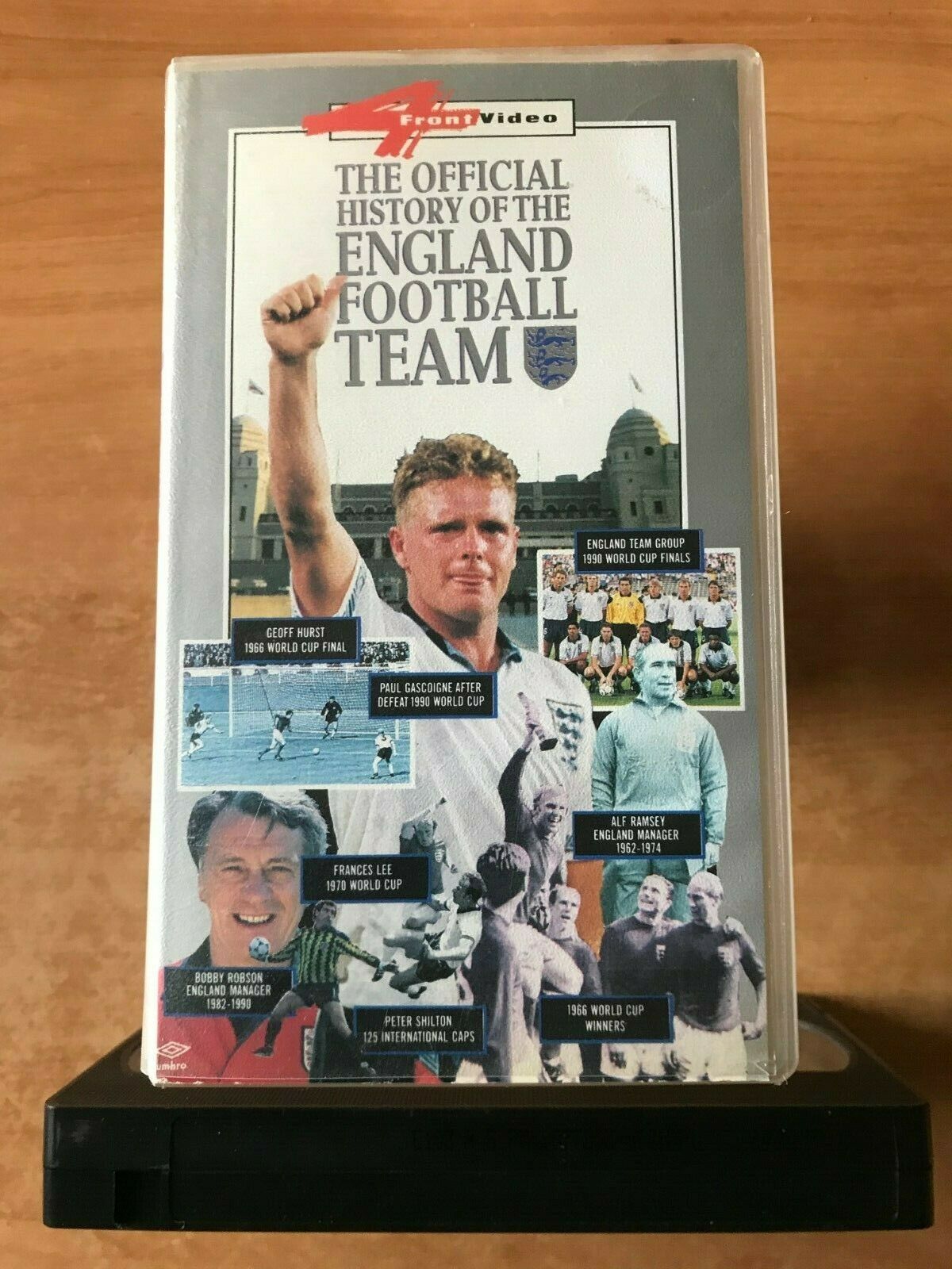 England Football Team (Official History): Bobby Moore - Paul Gascoigne - Pal VHS-