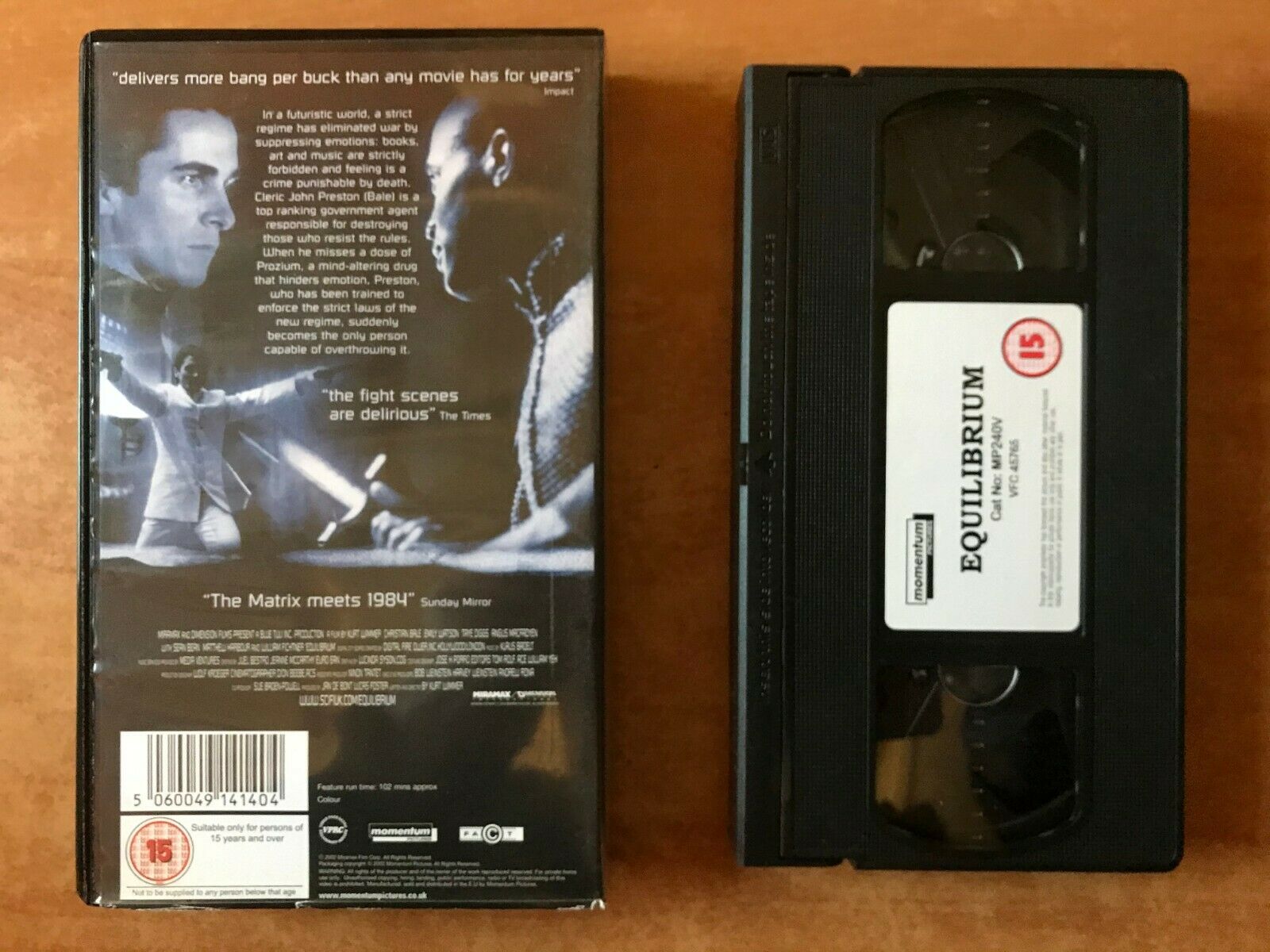 Equilibrium (2002): Sci-Fi Action - Dystopian Future - Christian Bale - Pal VHS-