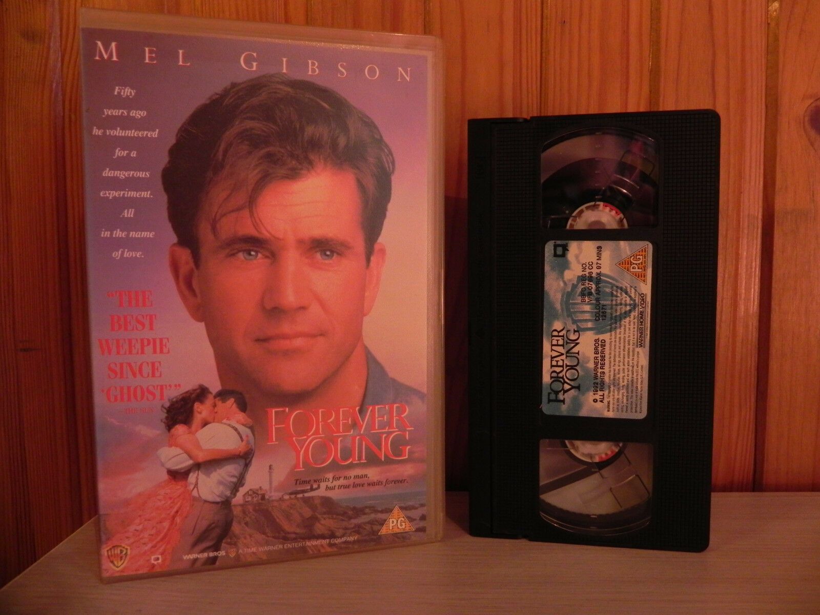 FOREVER YOUNG - Mel Gibson - Cryo Sleep Drama - Big Box - Ex-Rental Video - VHS-