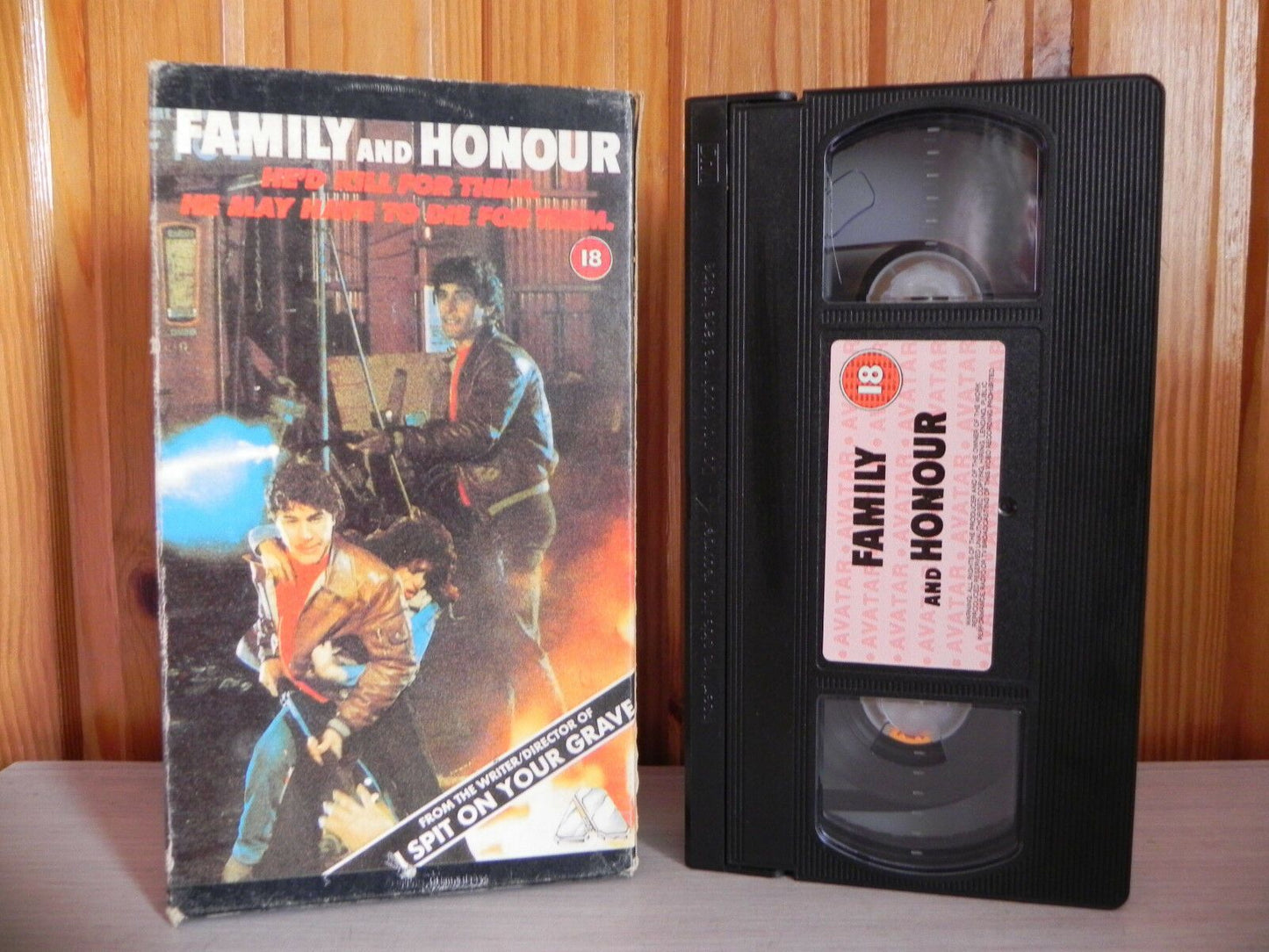 Family And Honour - Carton - Writer Of "I Spit On Your Grave" - Thriller - VHS-