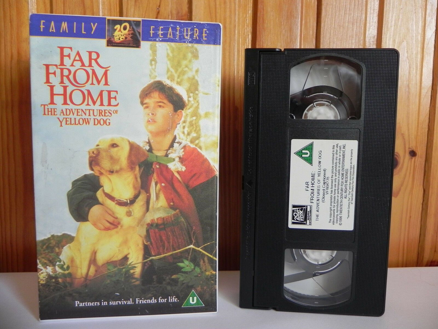 Far From Home - The Adventures Of Yellow Dog - 20th Century - Family - Pal VHS-