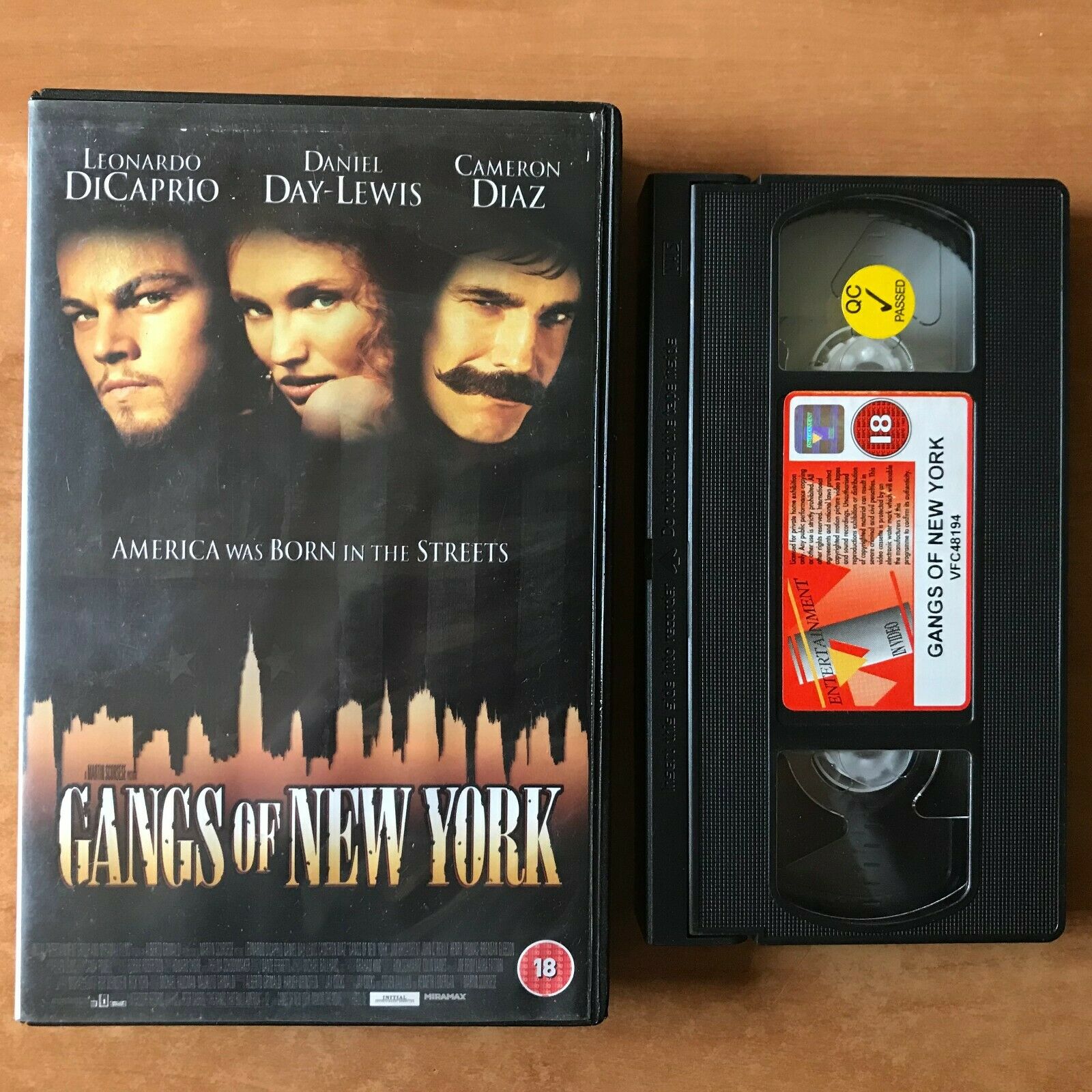 Gangs Of New York; [Martin Scorsese] Drama - Big Box - Leonardo DiCaprio - VHS-