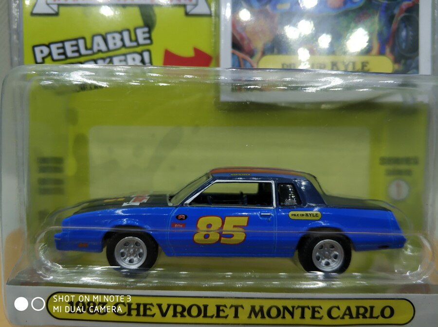 GreenLight 1:64 1983 Chevrolet Monte Carlo #85 Blue Alloy model car Metal toys for childen kids diecast gift-