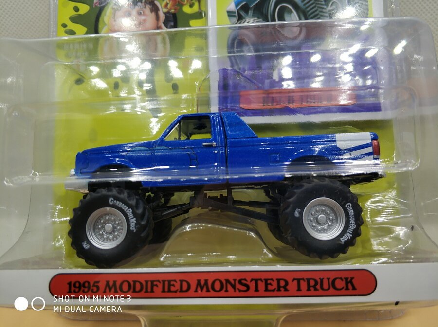 GreenLight 1:64 1995 Ford F-250 monster truck 54010-c Alloy model car Metal toys for childen kids diecast gift-