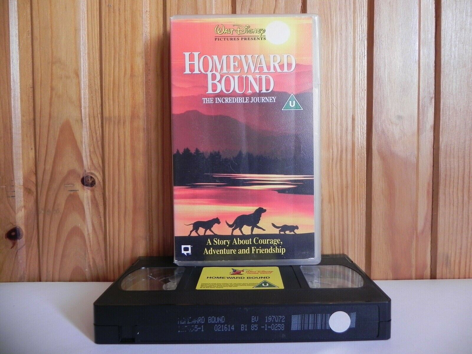 Homeward Bound: The Incredible Journey - Walt Disney - Adventure - Kids - VHS-