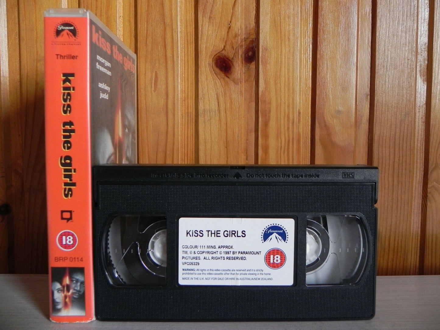 Kiss The Girls - Paramount - Thriller - Morgan Freeman - Ashley Judd - Pal VHS-