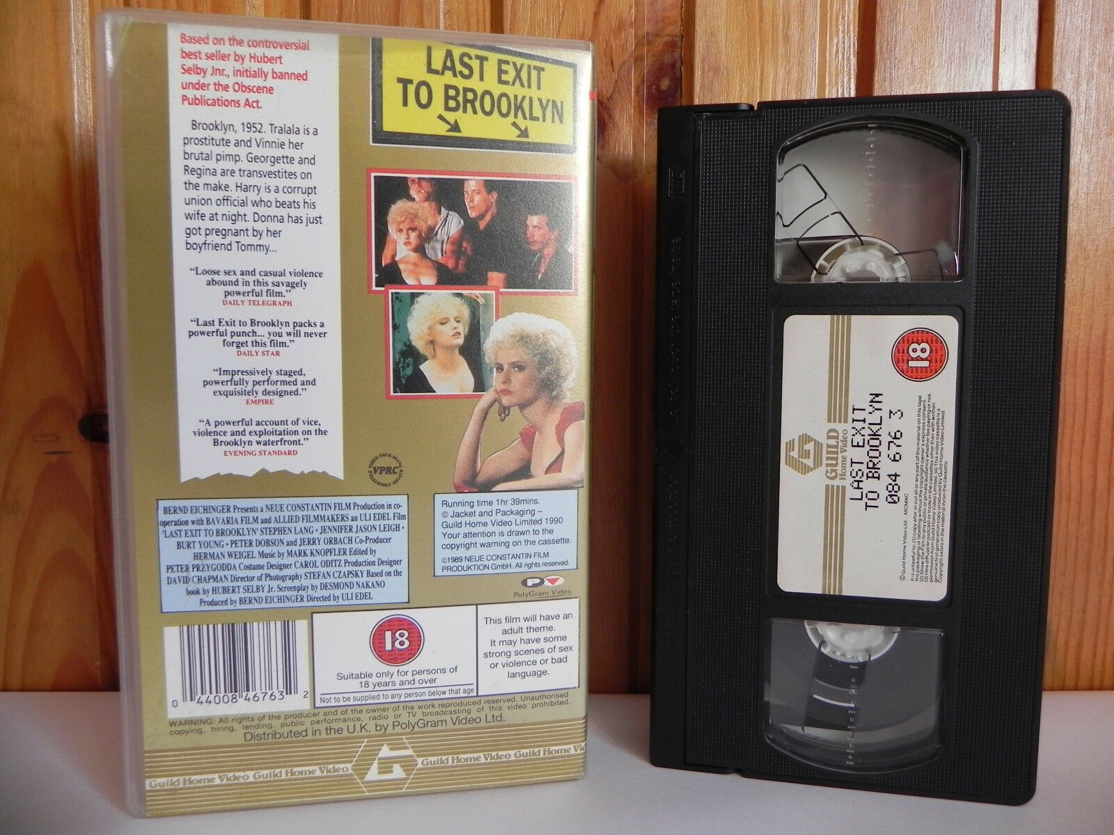 Last Exit To Brooklyn - Guild Home - Drama - Cert (18) - Powerful Film - Pal VHS-