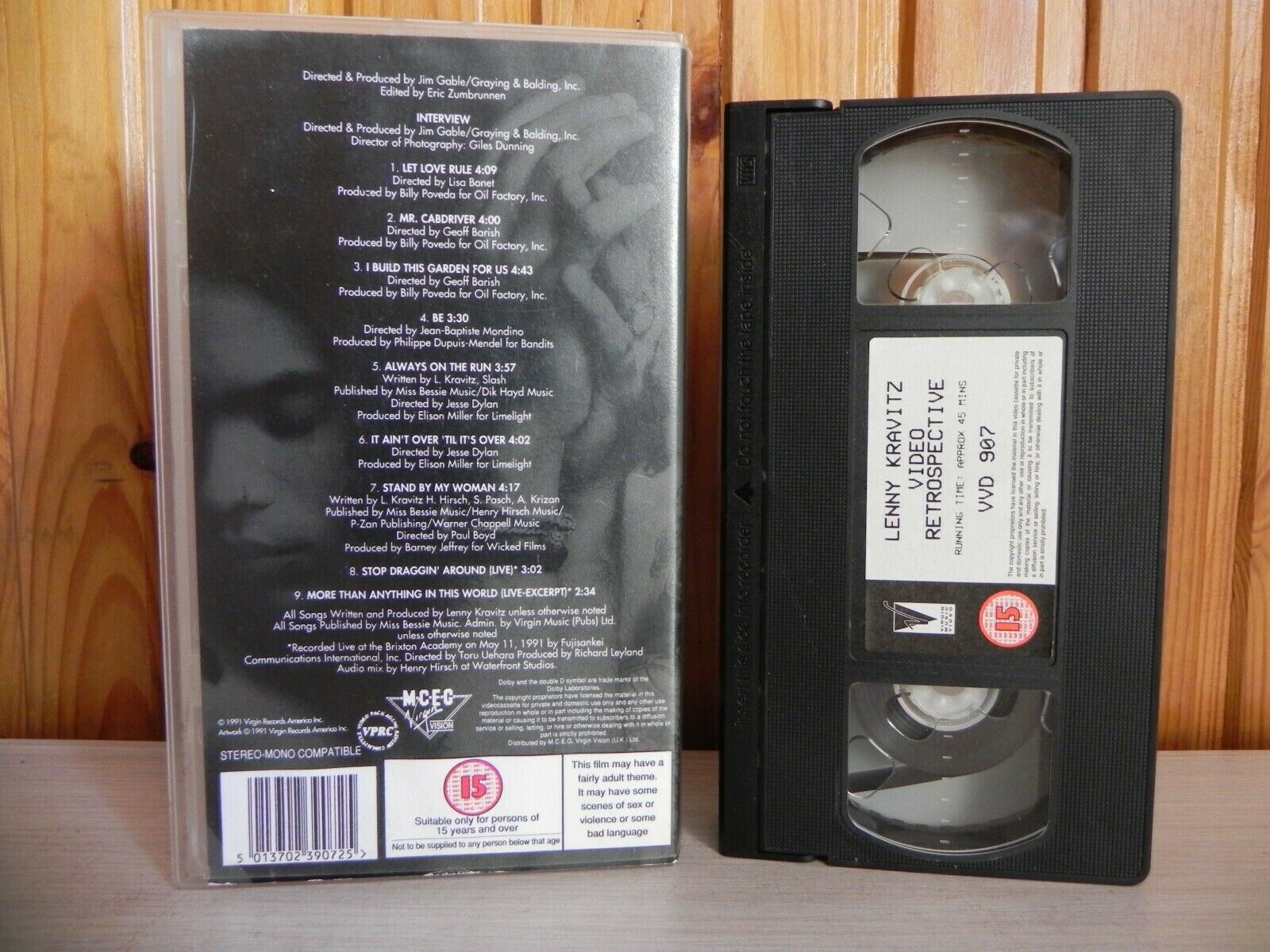 Lenny Kravitz - Video Retrospective - Always On The Run - Music - Pal VHS-