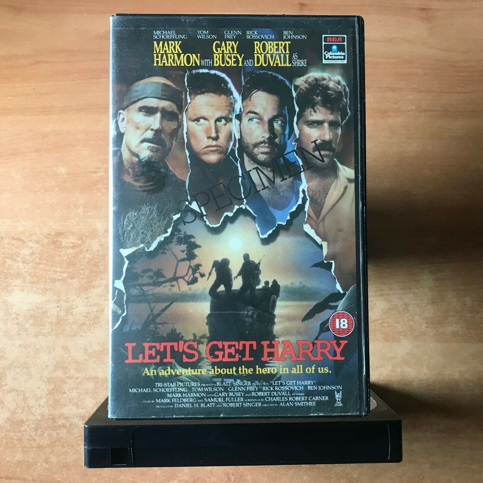 Let's Get Harry (1986): Colombian Drug Action; [Large Box] Robert Duvall - Pal VHS-