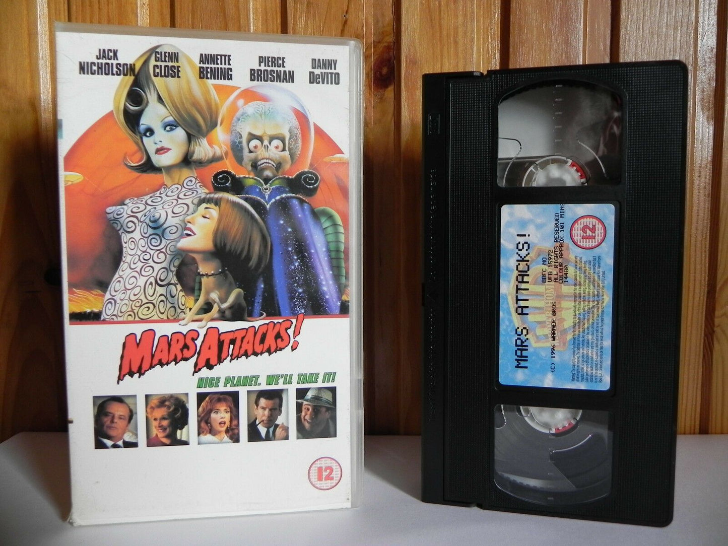 Mars Attacks - Small Box - Sci-Fi - Comedy Video - Nicholson - Brosnan - Pal VHS-