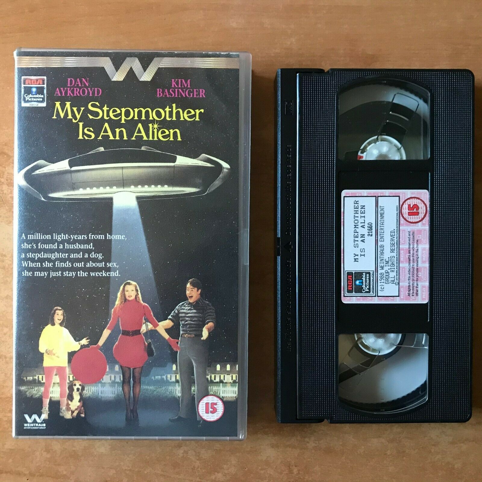 My Stepmother Is An Alien: Dan Aykroyd & Kim Basinger - Sci-Fi Comedy - Pal VHS-