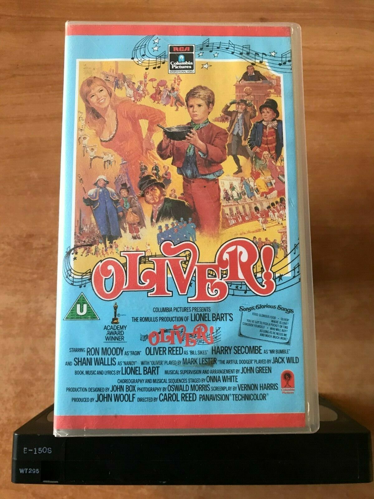 Oliver! (1968); [Columbia Pictures] Family Musical - Drama - Kids - Pal VHS-