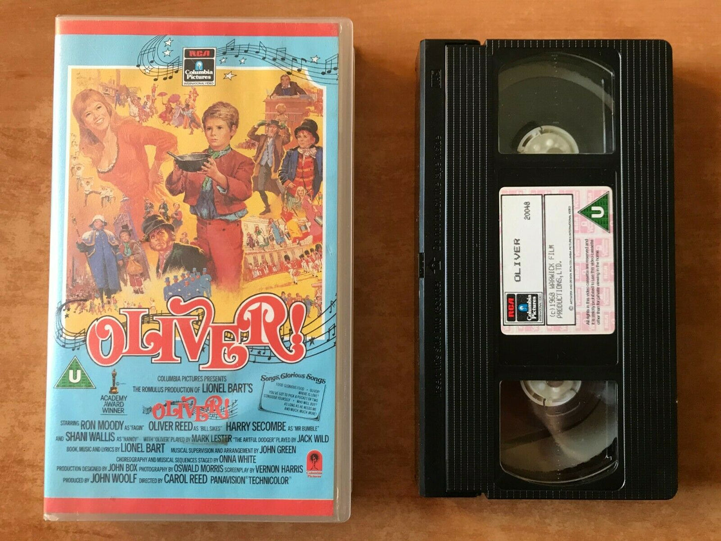 Oliver! (1968); [Columbia Pictures] Family Musical - Drama - Kids - Pal VHS-