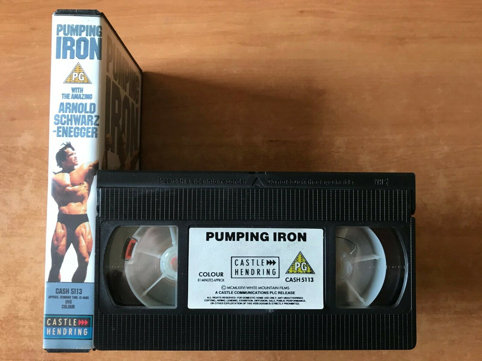 Pumping Iron; [Arnold Schwarzenegger]: Mr. Universe / Mr. Olympia - Sports - VHS-