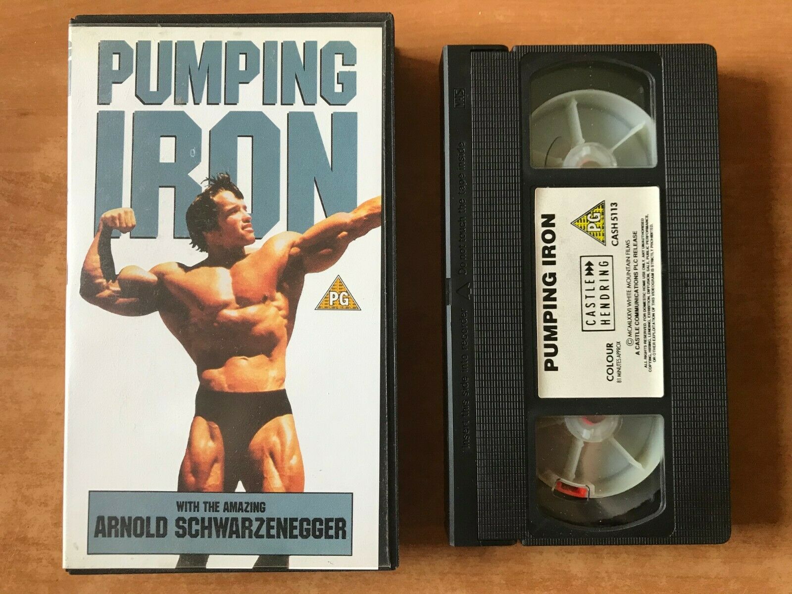 Pumping Iron; [Arnold Schwarzenegger]: Mr. Universe / Mr. Olympia - Sports - VHS-