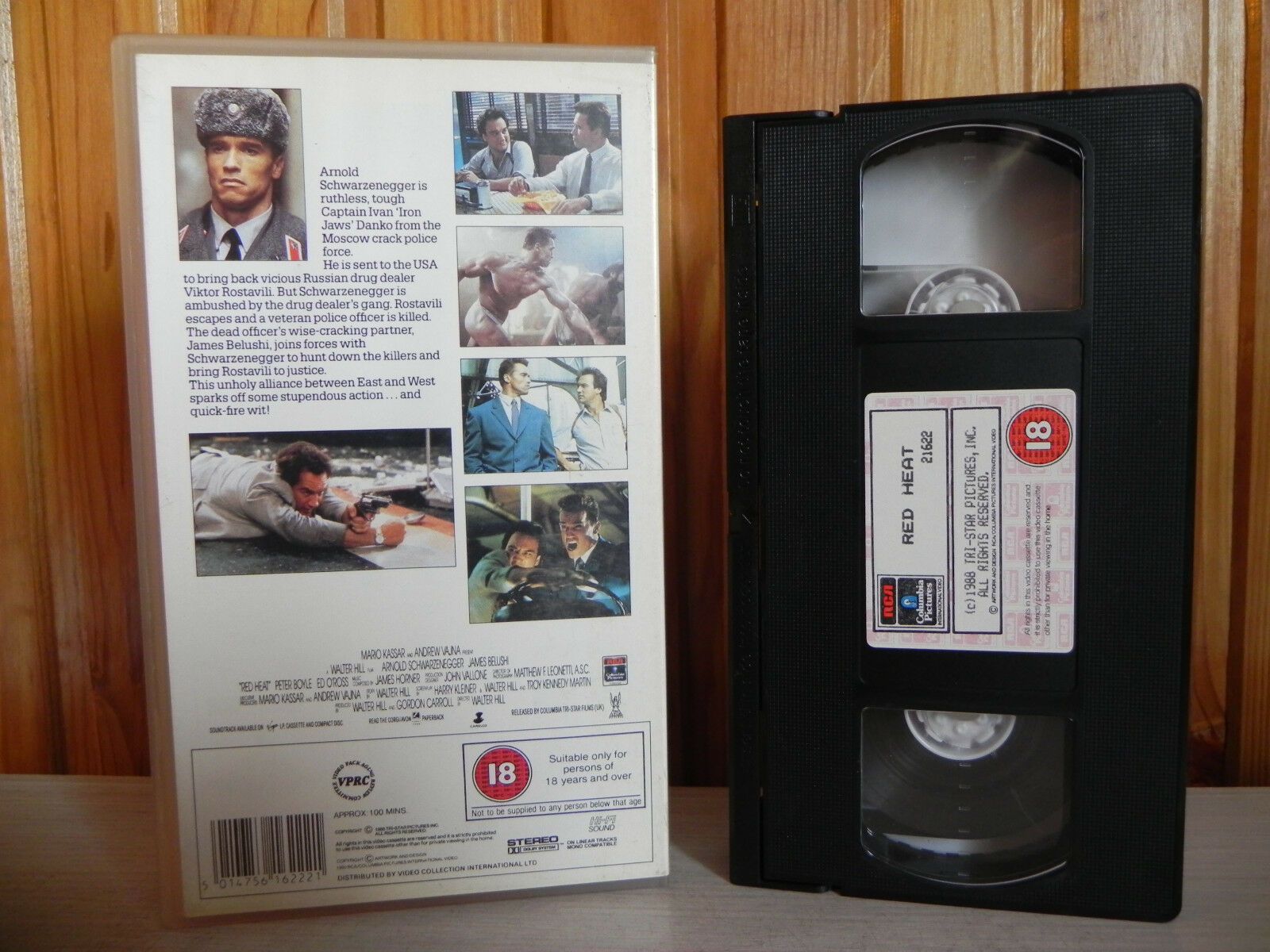 Red Heat - Columbia Pictures - Arnold Schwarzenegger - James Belushi - Pal VHS-