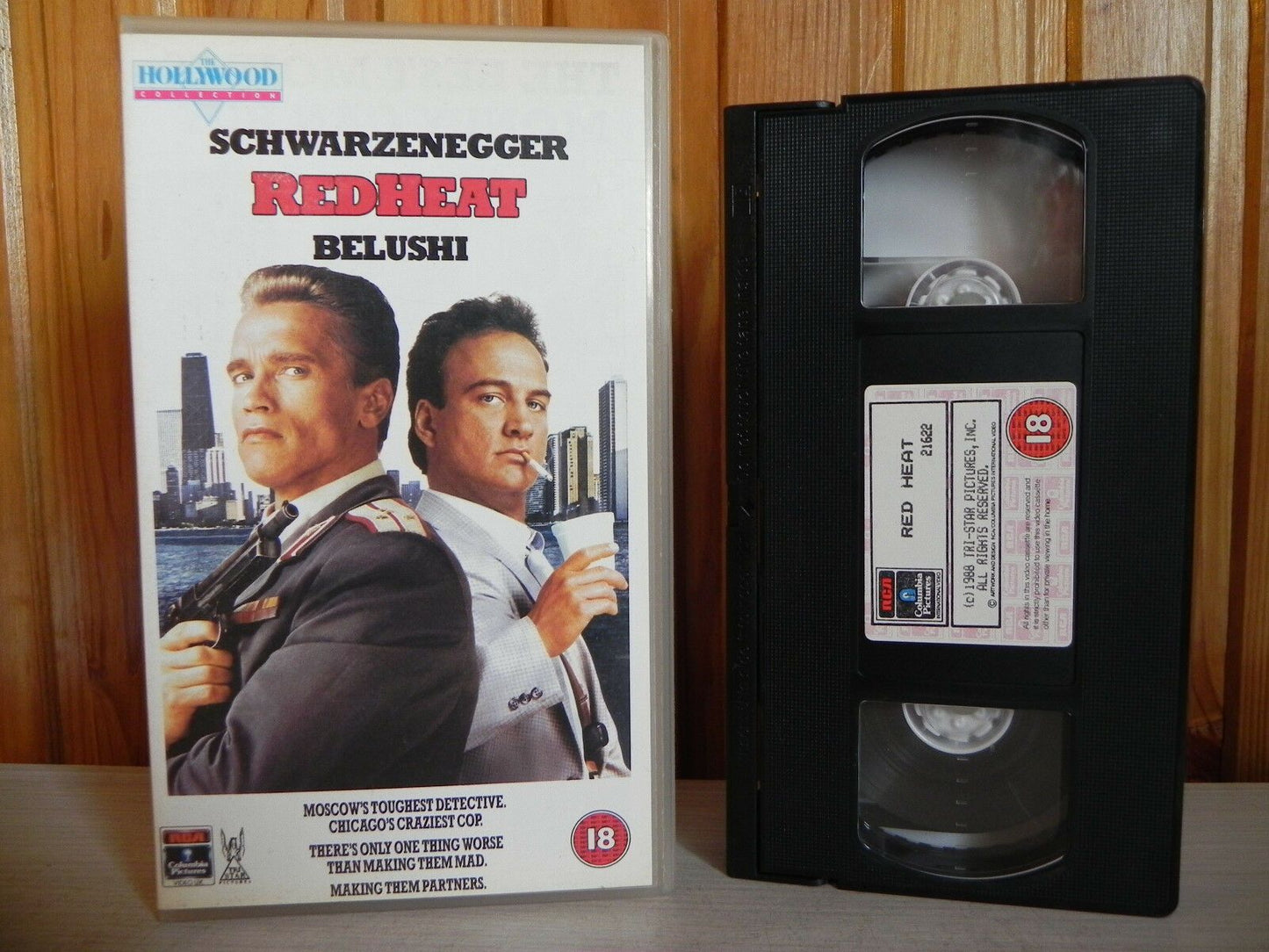 Red Heat - Columbia Pictures - Arnold Schwarzenegger - James Belushi - Pal VHS-