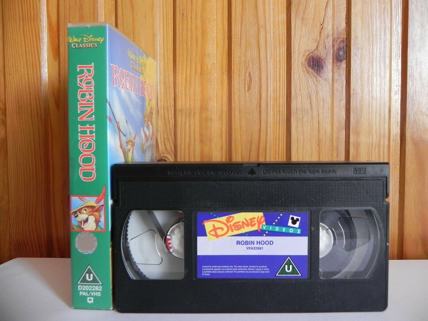 Robin Hood - Walt Disney Classics - Animated - Adventure - Children's - Pal VHS-