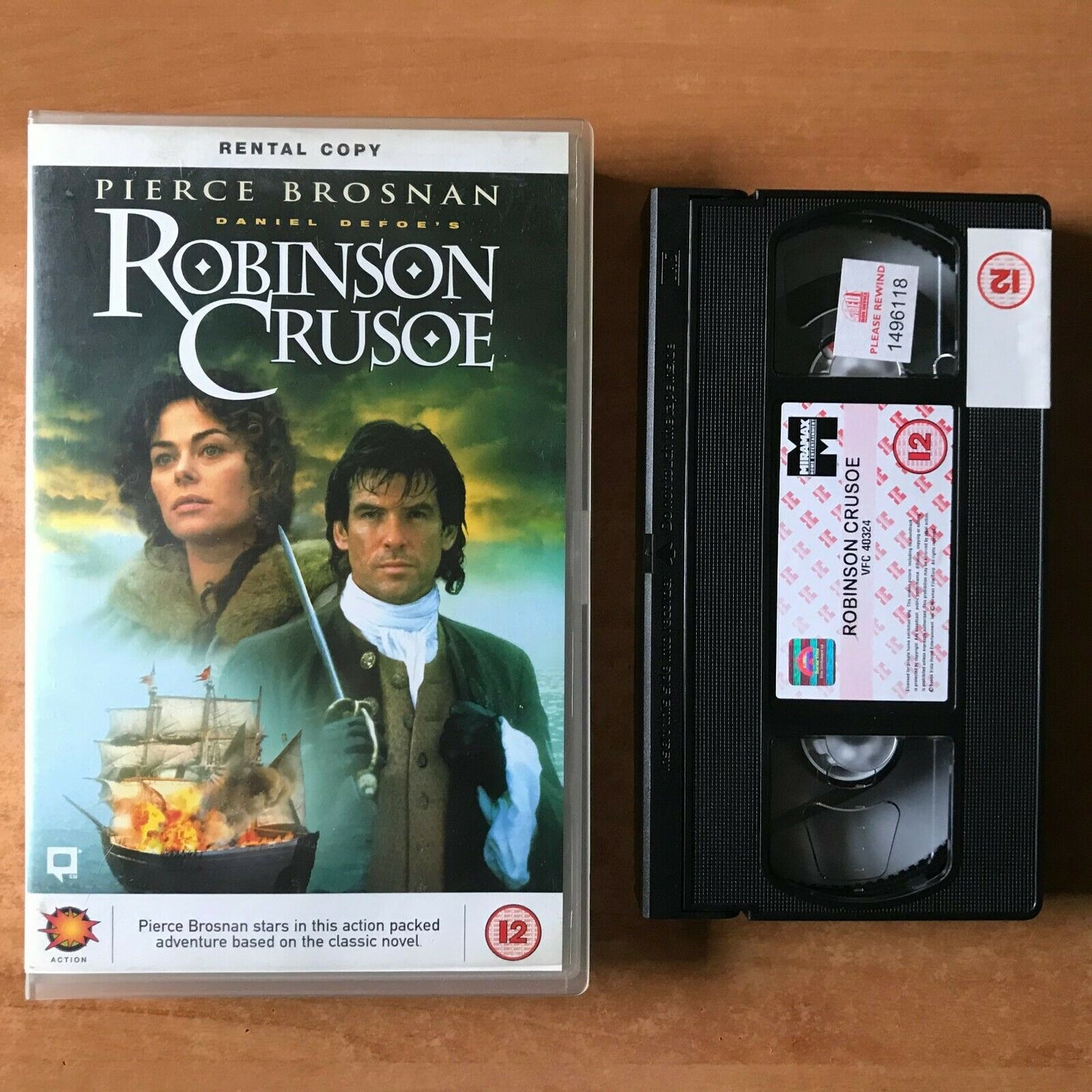 Robinson Crusoe; [Daniel Defone] Action Adventure [Big Box] Pierce Brosnan - VHS-