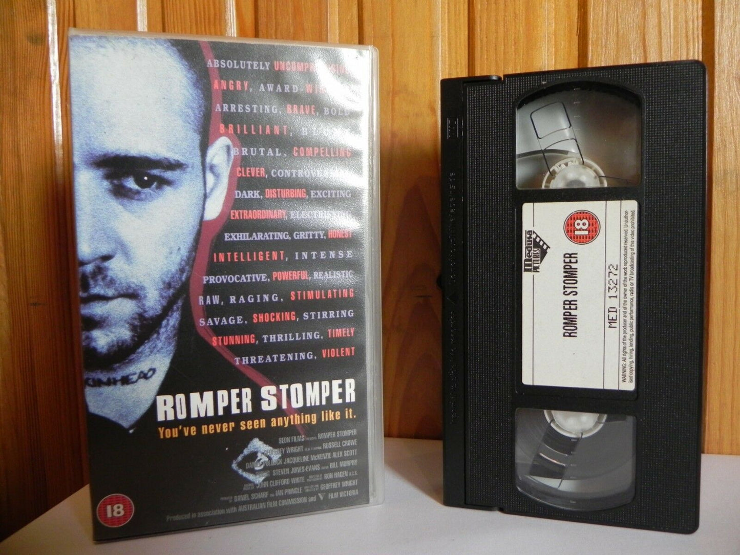 Romper Stomper - Medusa Pictures - Drama - Russell Crowe - Daniel Pollock - VHS-