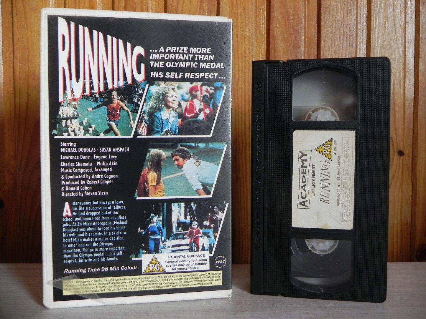 Running - Drama - Michael Douglas - Susan Anspach - Lawrence Dane - Pal VHS-