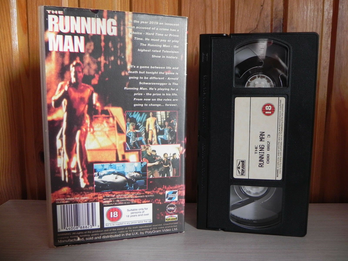 Running Man - Schwarzenegger - Later Release - 1996 Karussell - Small Box - VHS-